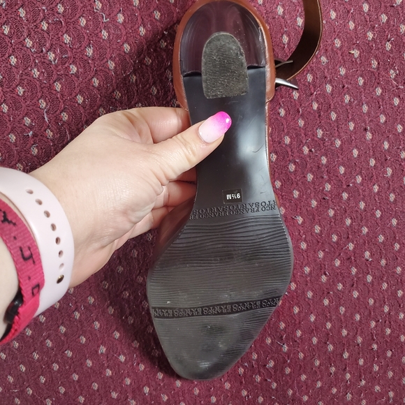 Brown heels - Picture 2 of 2